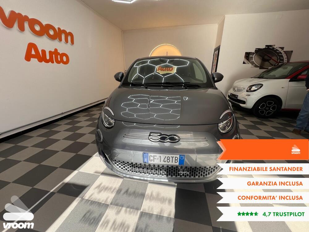 FIAT 500e Berlina 42 kWh La Prima