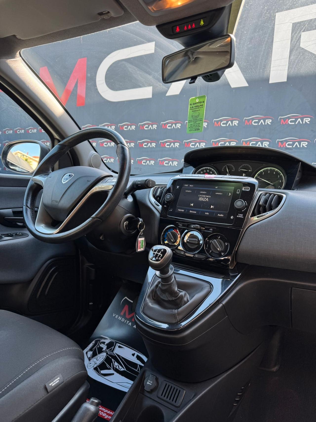 LANCIA YPSILON HYBRID 1.0 70CV