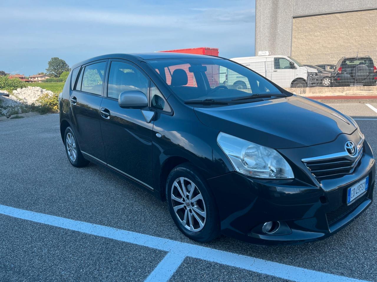 Toyota Verso 2.0 D-4-D Luxury Pack 7 posti TETTO PANORAMICO