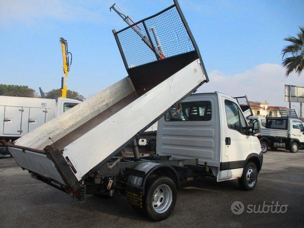 Iveco Daily 35C11 2.3 110 E4 RIBALTABILE TRILATERA