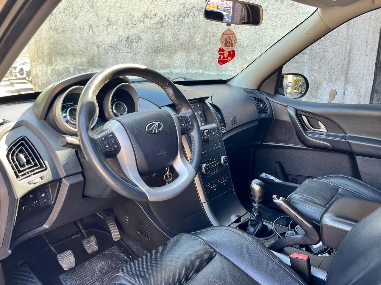 Mahindra XUV500 2.2 16V AWD