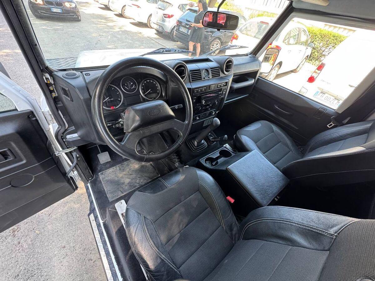 Land Rover Defender 130 110 2.2 td SW