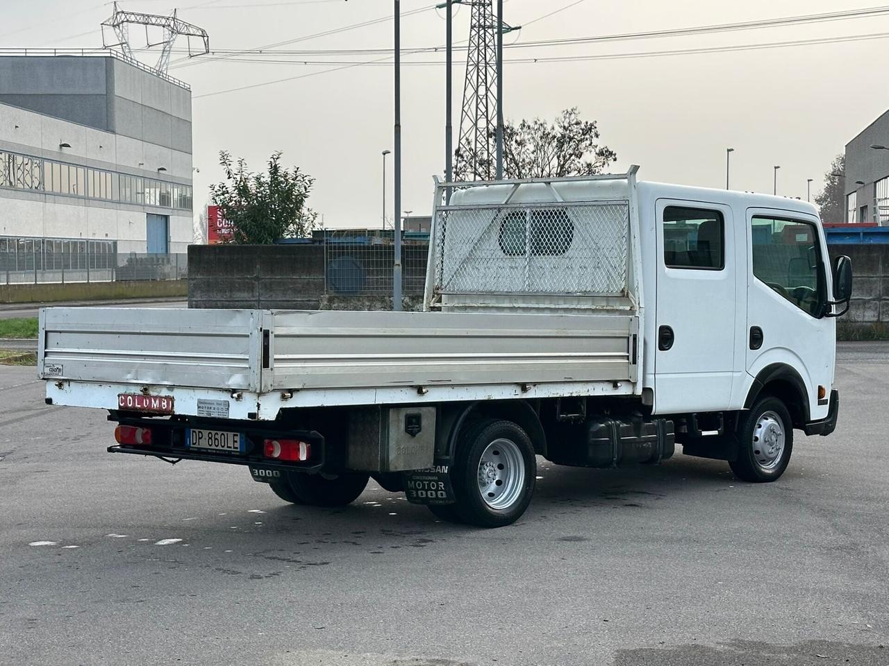 Nissan Cabstar 7 posti 3.0 diesel