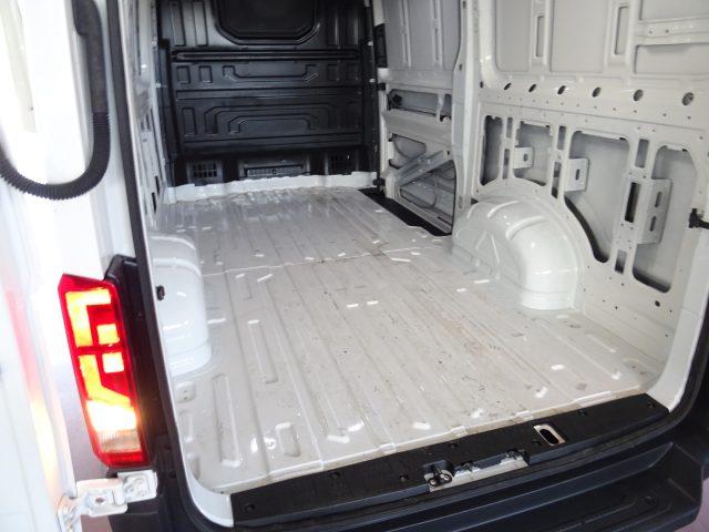 VOLKSWAGEN Crafter 30 2.0 TDI 140CV PM-TM Furgone Business