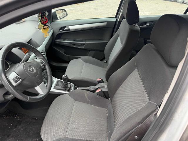 OPEL Astra 1.6 16V Twinport 5P Cosmo senza lavoro da fare