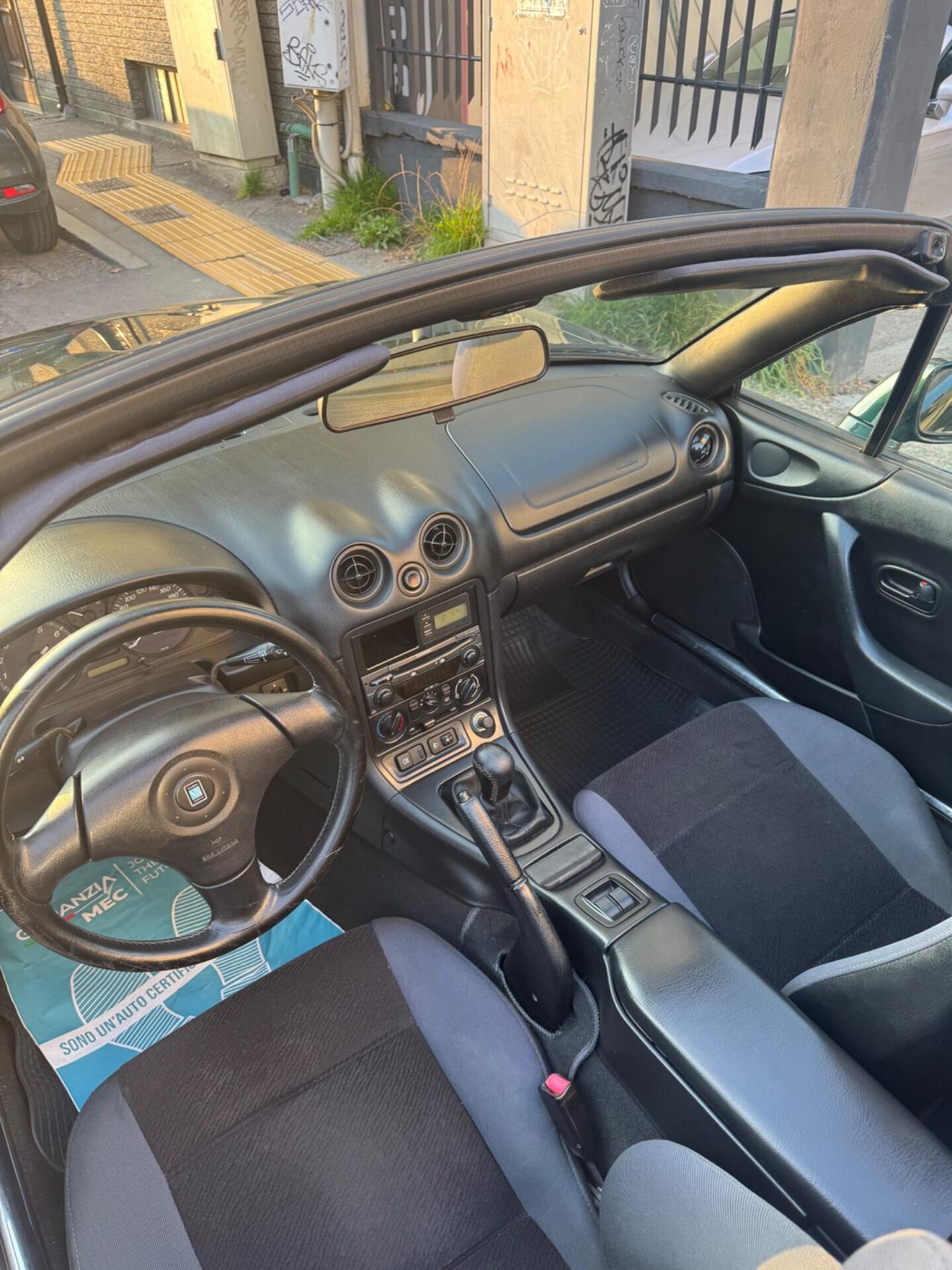 Mazda MX-5 1.6i 16V 110 cv Nardi Spider