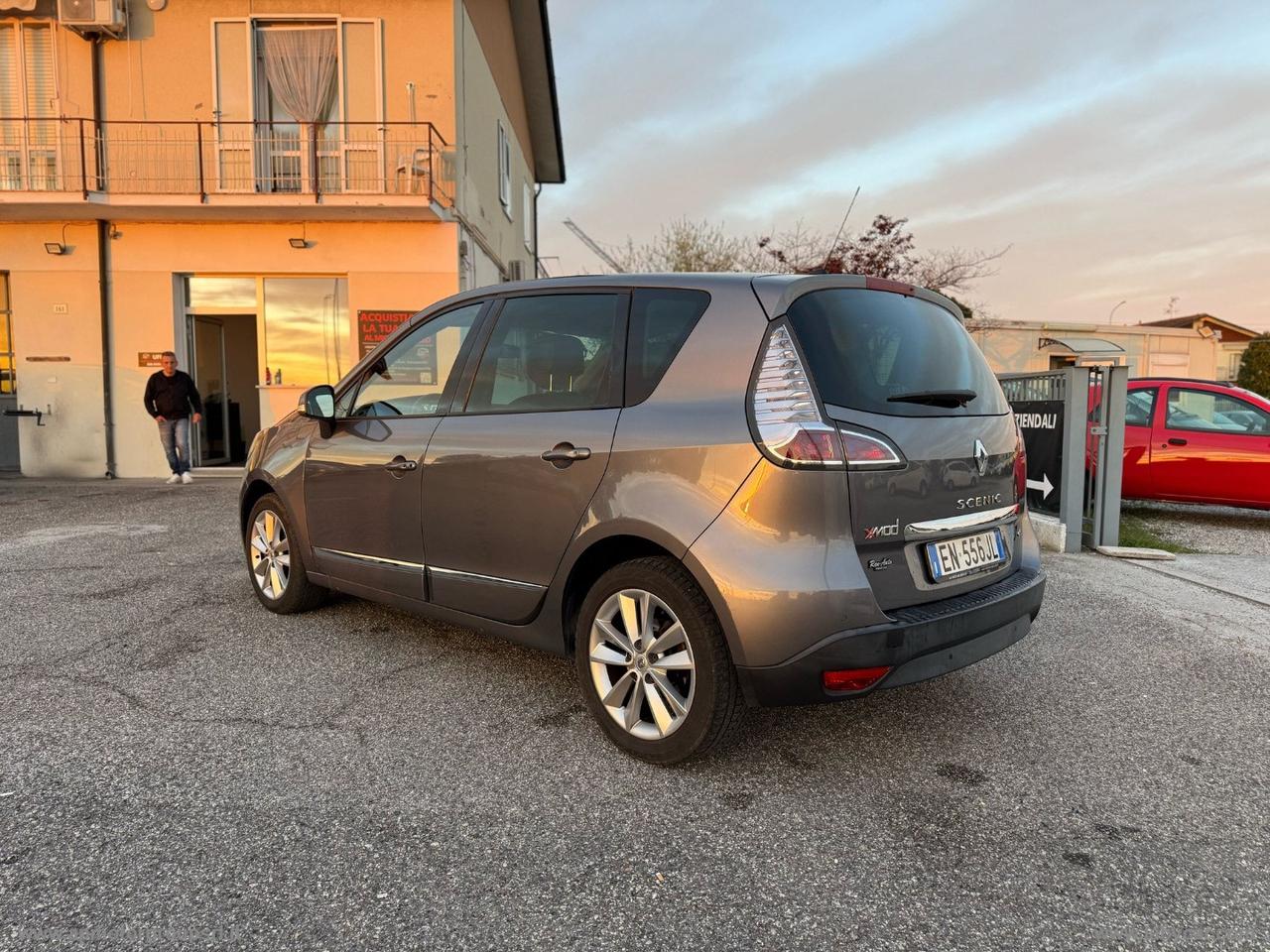 RENAULT Scénic 1.5 dCi 110 CV S&S Live