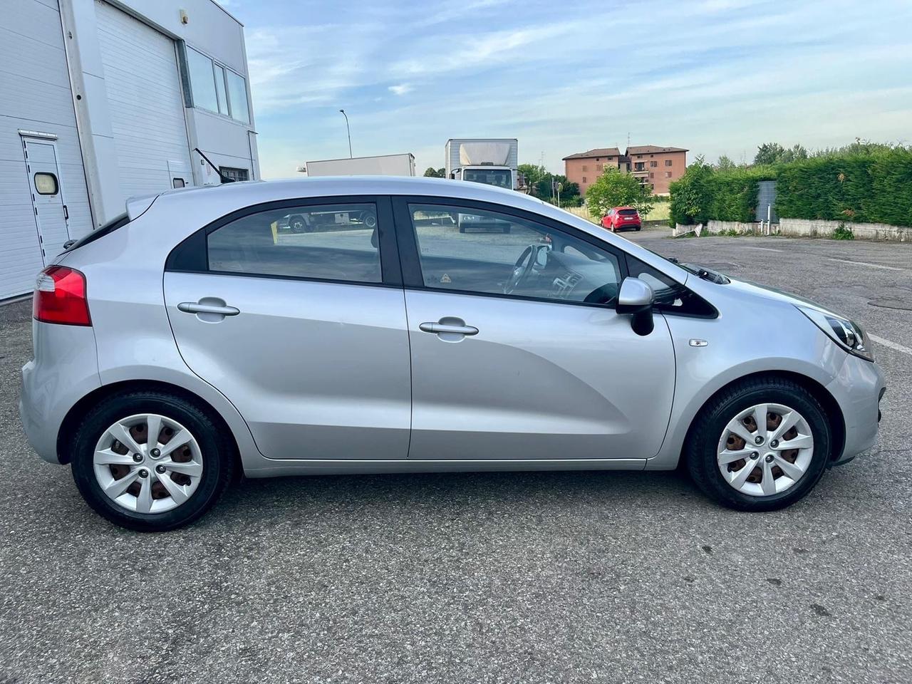 Kia Rio 1.1 CRDi 163.000km 2013 per neopatentati