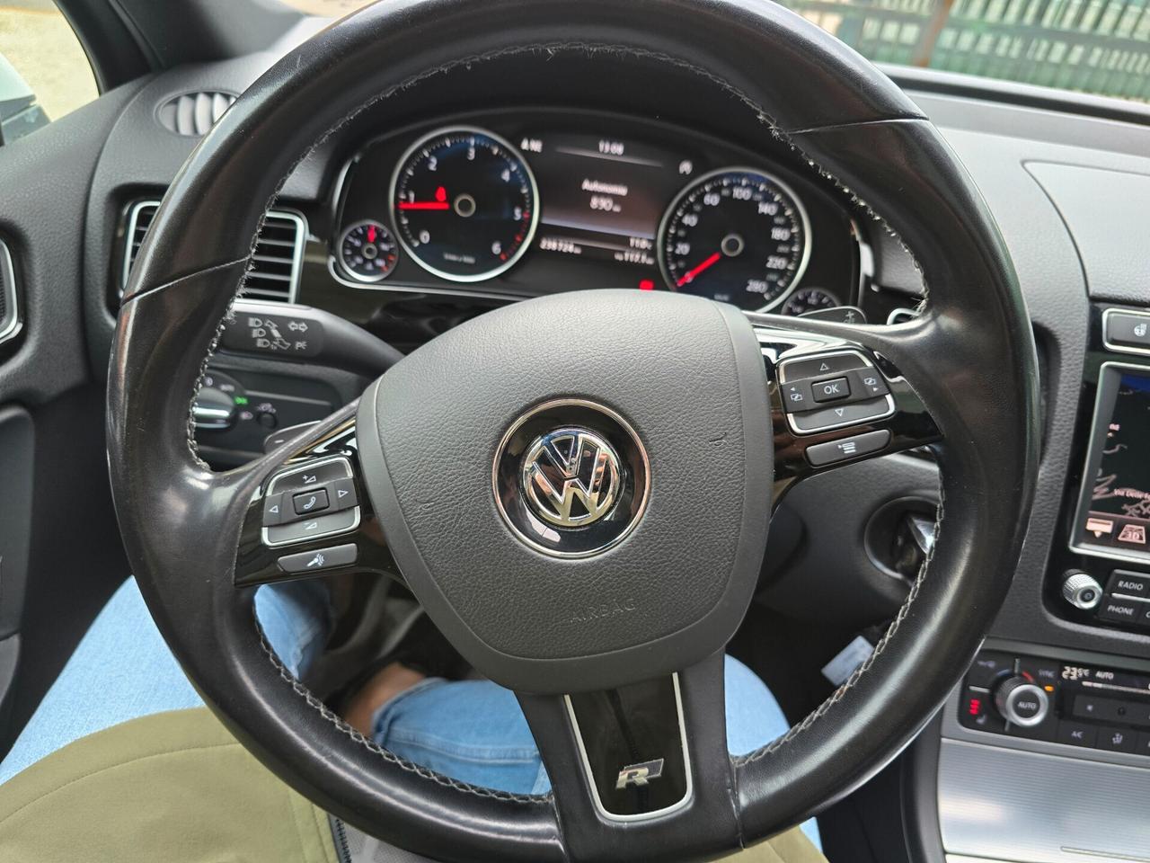 VW Touareg R.LINE 3.0TDI 204CV TETTO APRIBILE -2017