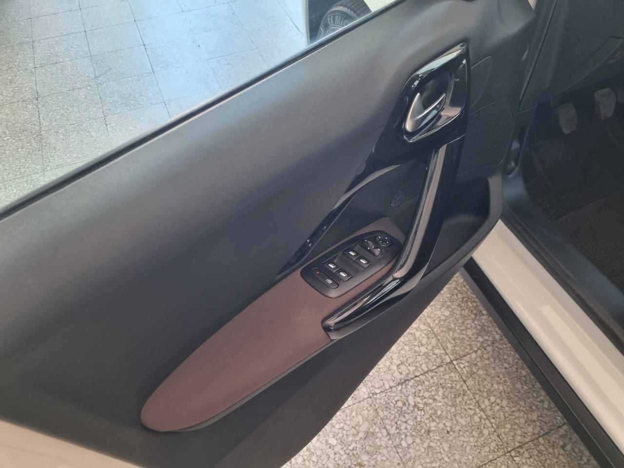 Peugeot 2008 1.4 HDi 68CV Active