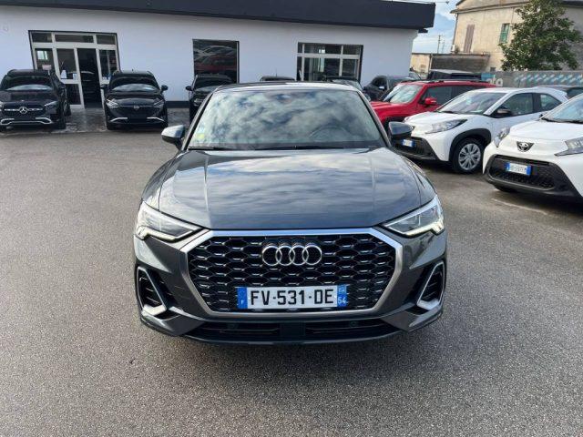 AUDI Q3 35 TDI S line edition