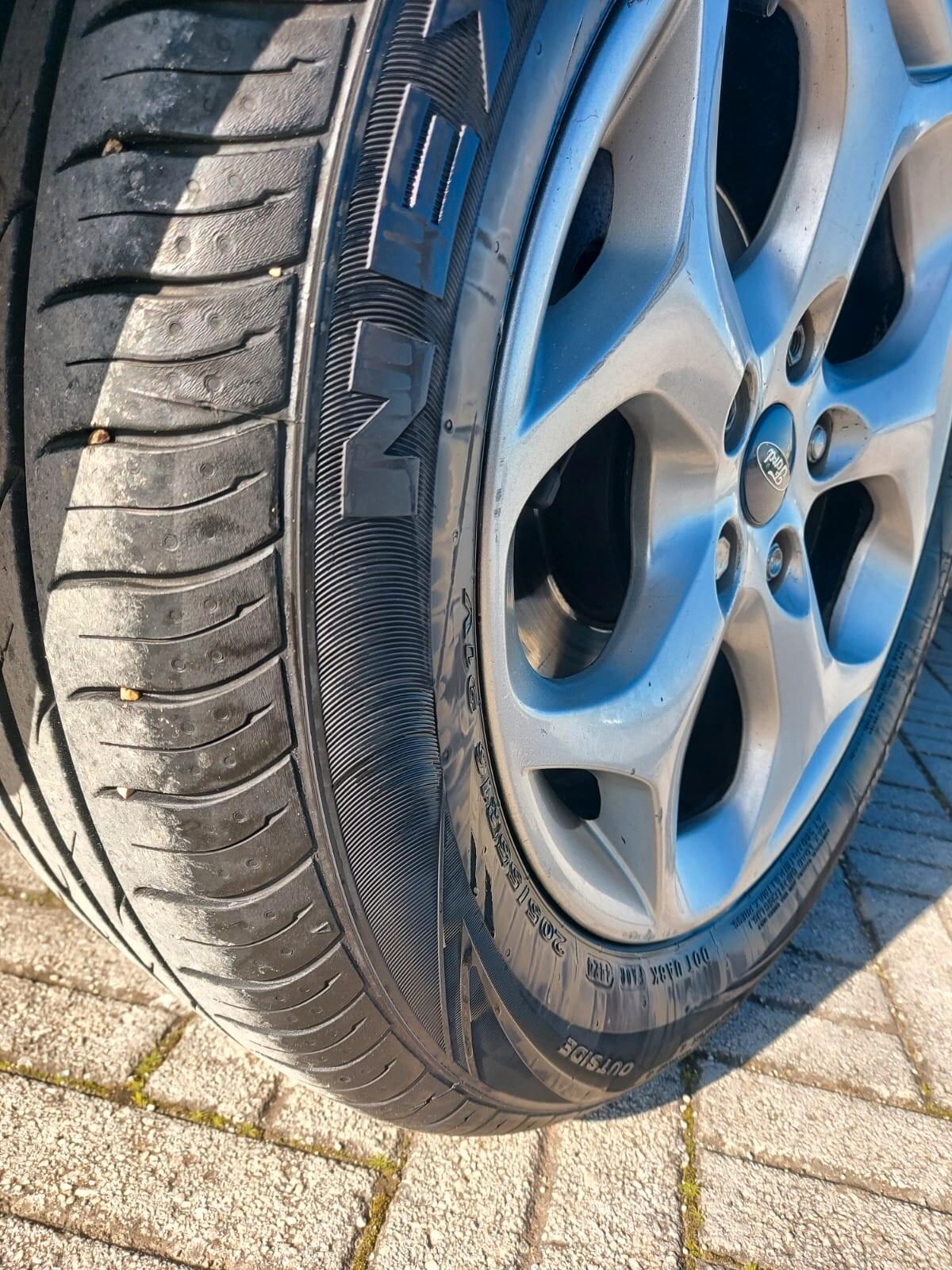 Ford Focus C-Max Focus+ 1.6 TDCi (90CV) 5p.