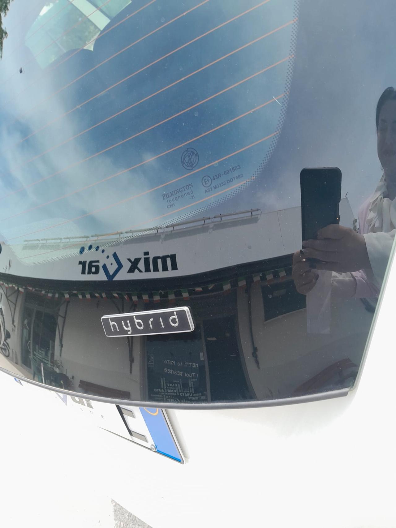 Lancia Ypsilon 1.0 FireFly 5 porte S&S Hybrid Ecochic Gold