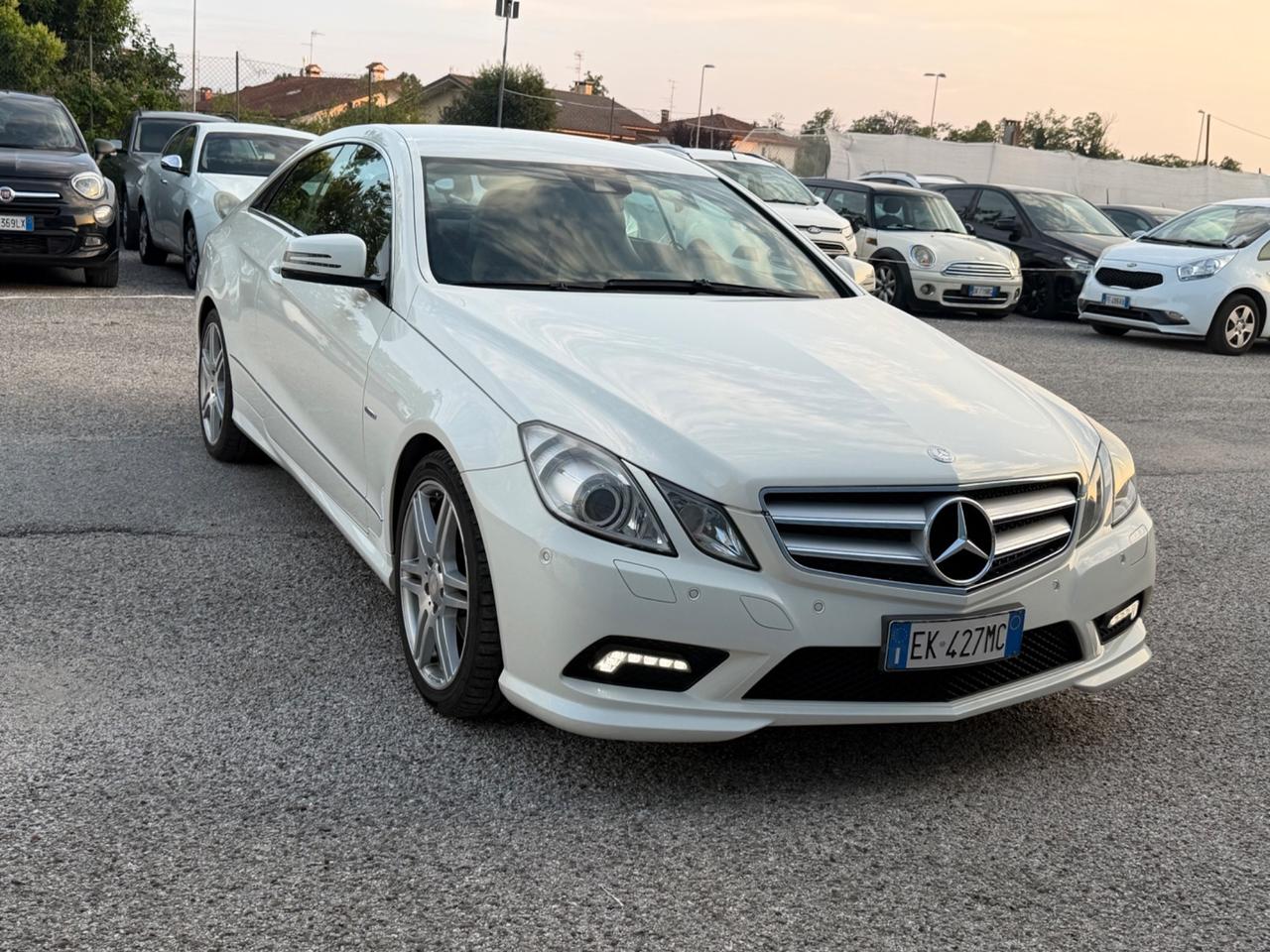 Mercedes-benz E 220 CDI BlueEFFICIENCY Elegance