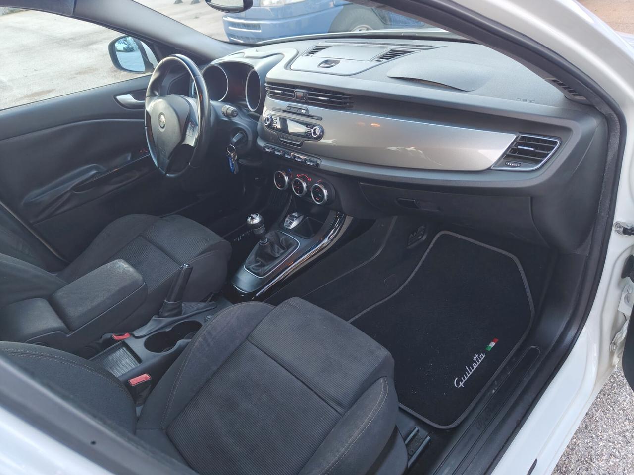 Alfa Romeo Giulietta 1.6 JTDm-2 105 CV Distinctive