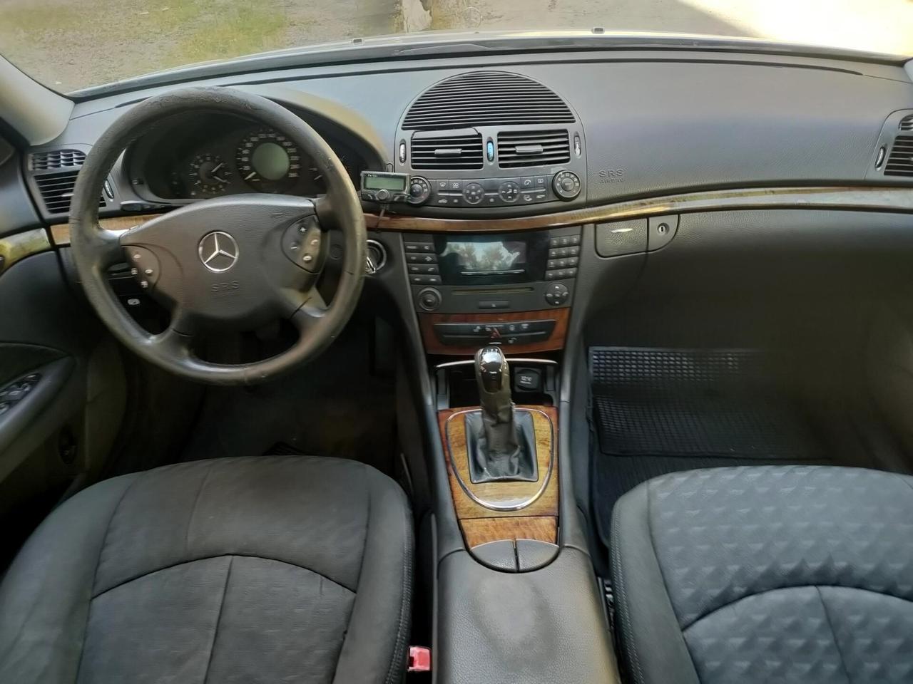Mercedes-benz E 200 K METANO leggere annuncio