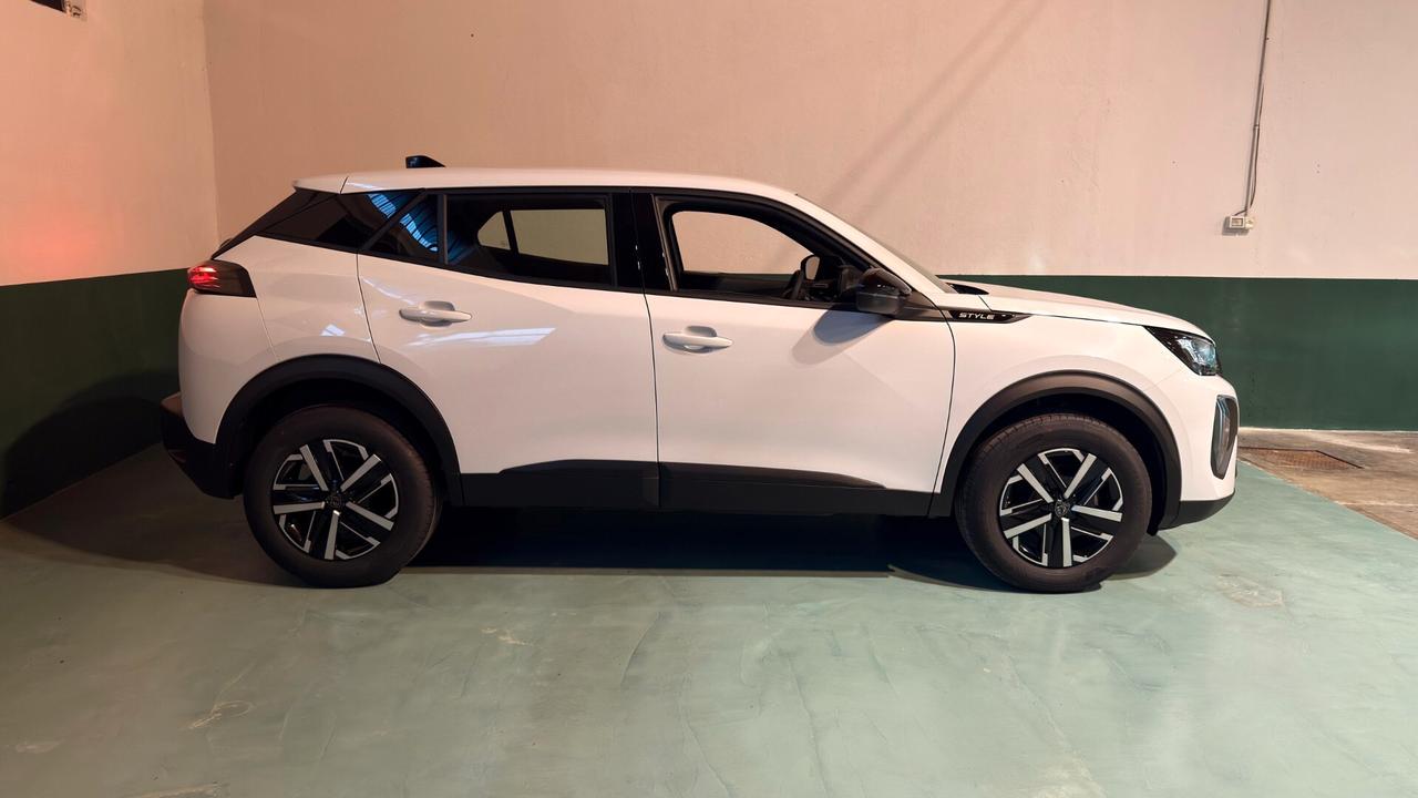 Peugeot 2008 PureTech 100 S&S Style