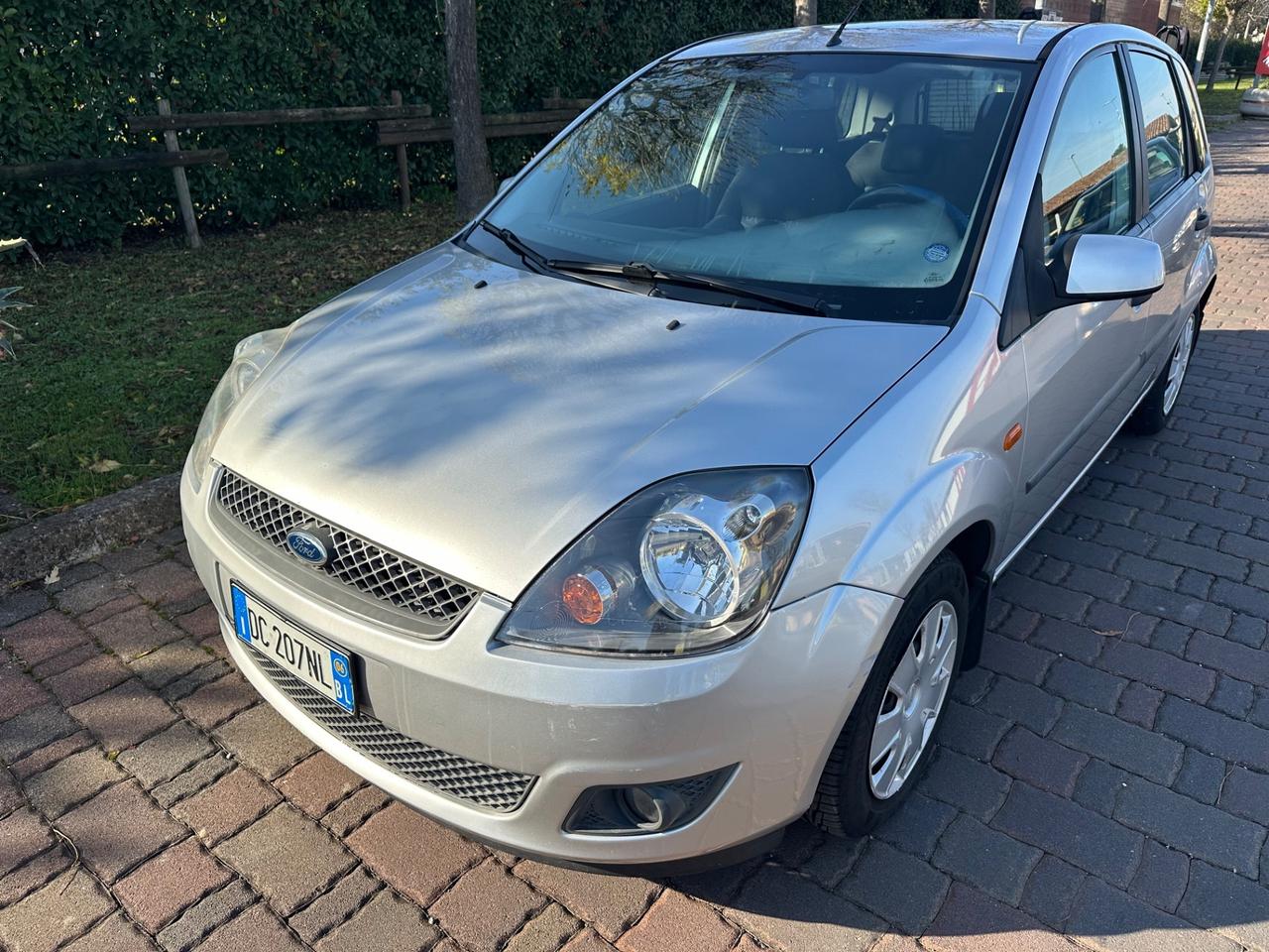 Ford Fiesta 1.2 benz 2006 NEOPATENTATI