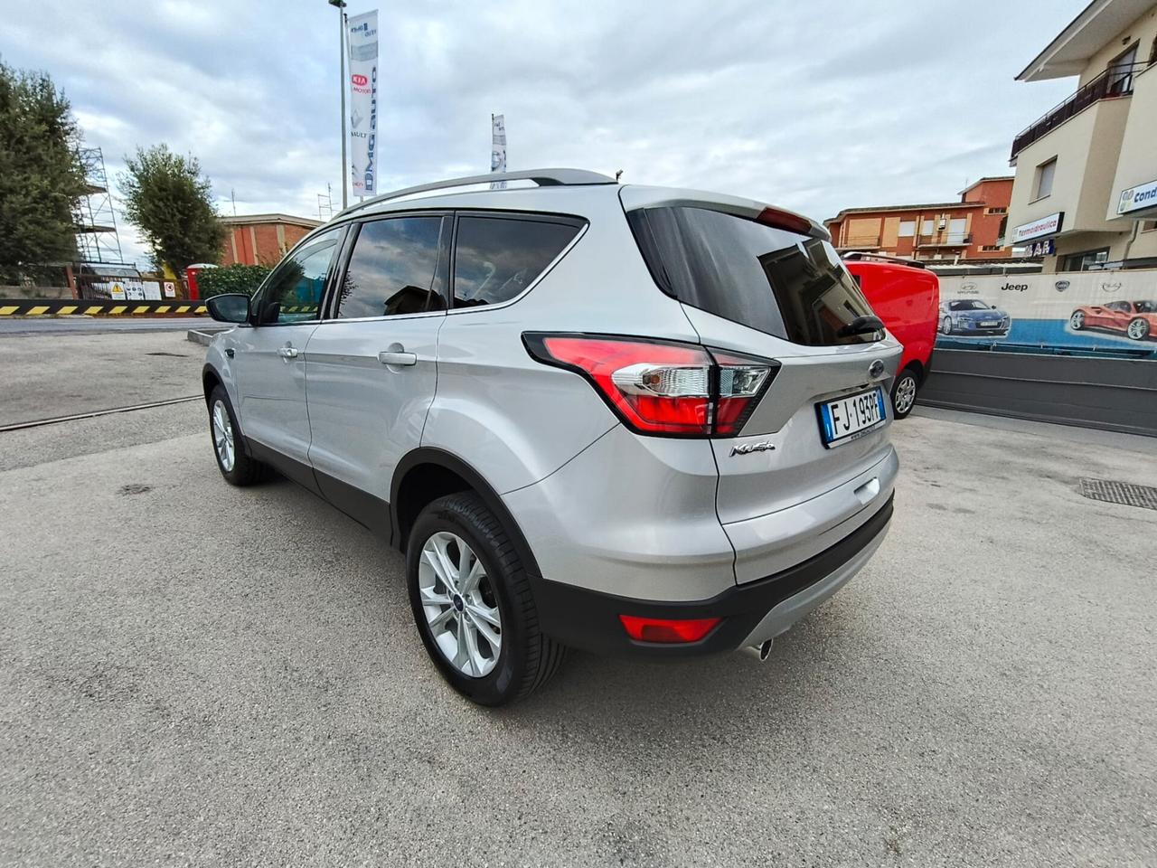 Ford Kuga 1.5 TDCI 120 CV S&S 2WD ST-Line