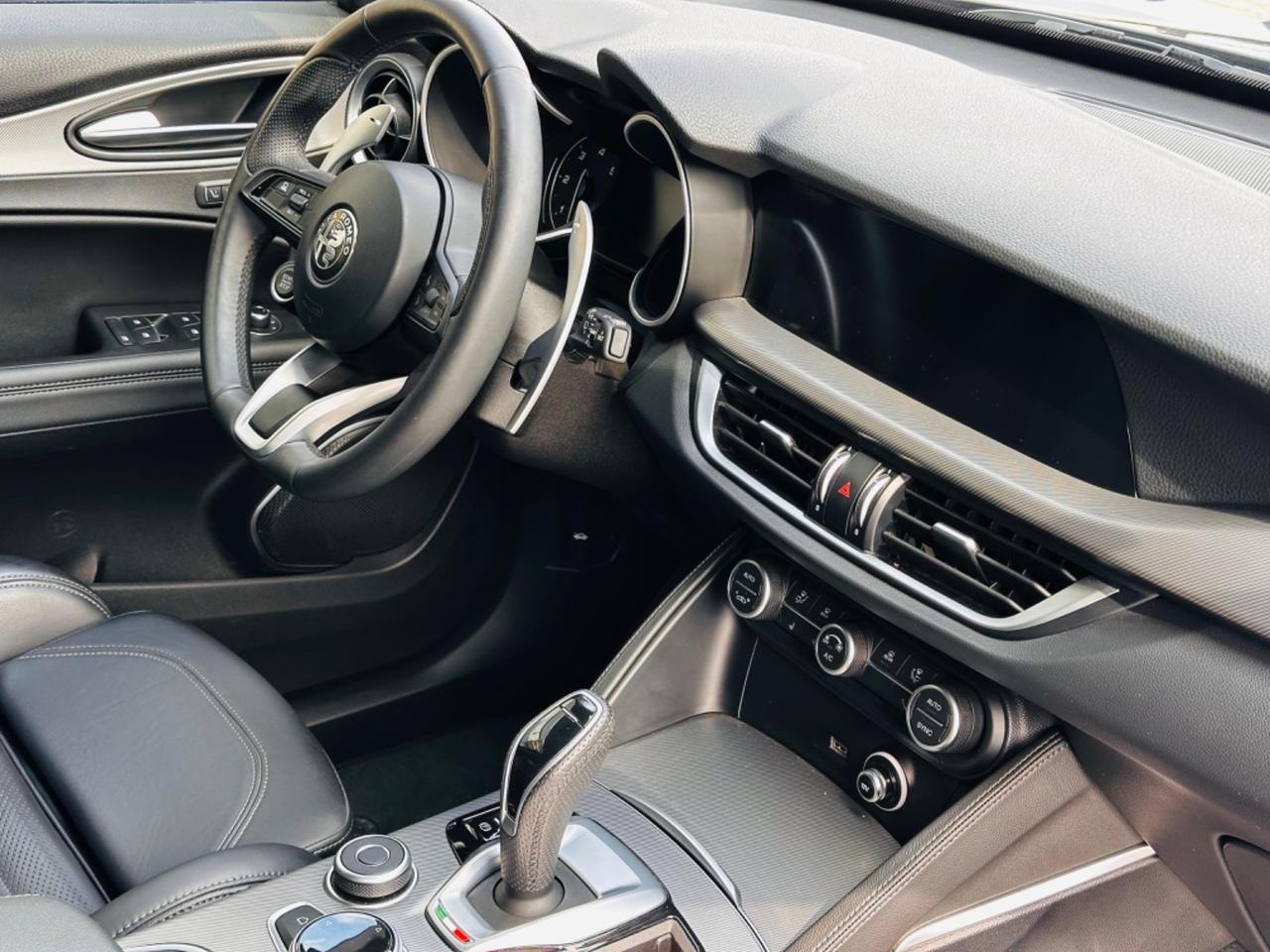 Alfa Romeo Stelvio 2.2 Turbodiesel 210 CV AT8 Q4 Veloce
