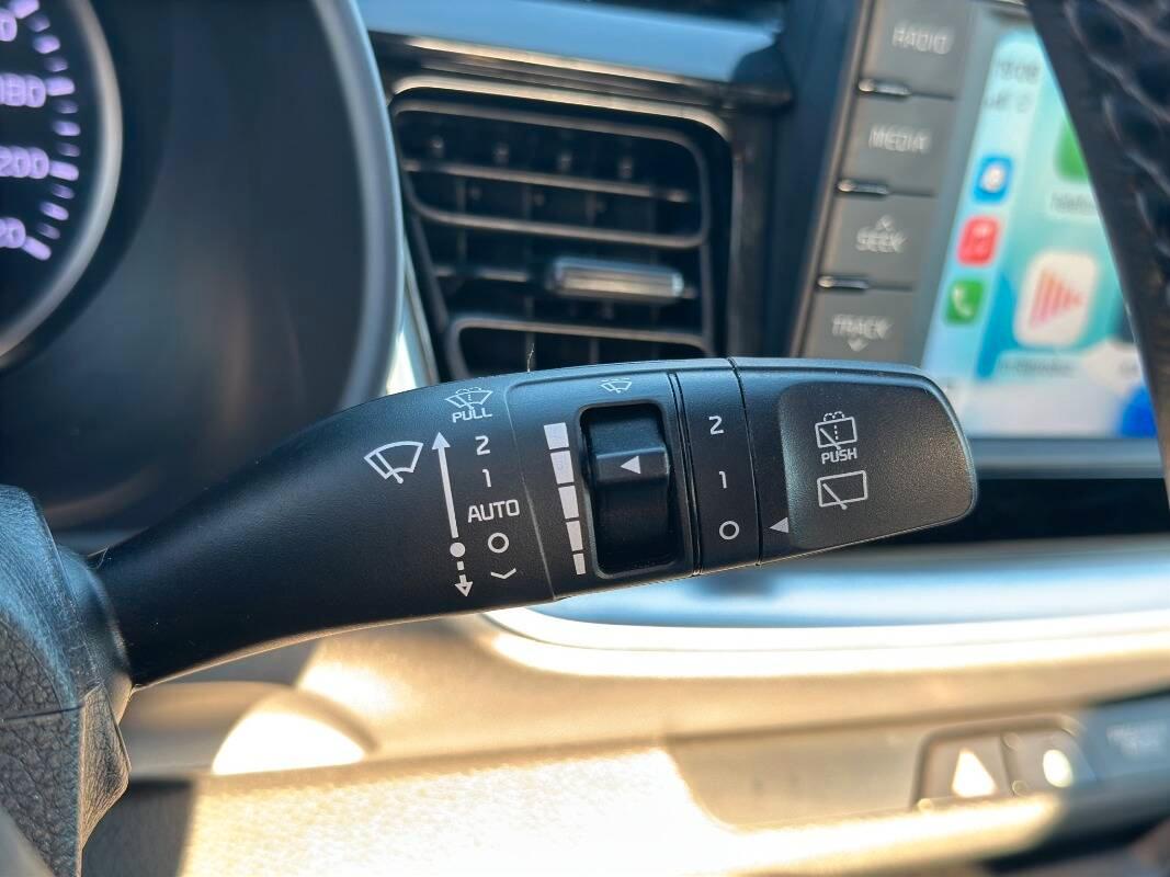 Kia Stonic 1.4 mpi eco Style GPL 97cv CON TELECAM E CARPLAY