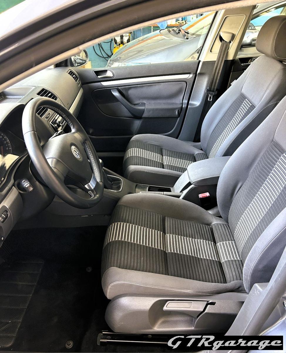 VOLKSWAGEN - Golf - 1.6 5p. United