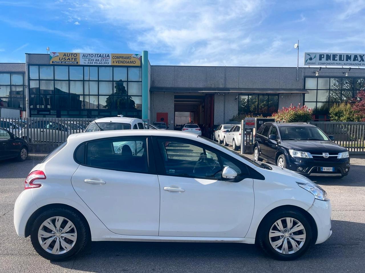 Peugeot 208 1.4 HDi 68 CV 5 porte Access