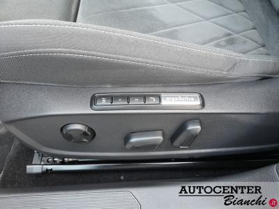 Volkswagen Golf 2.0 tdi Style 115cv dsg