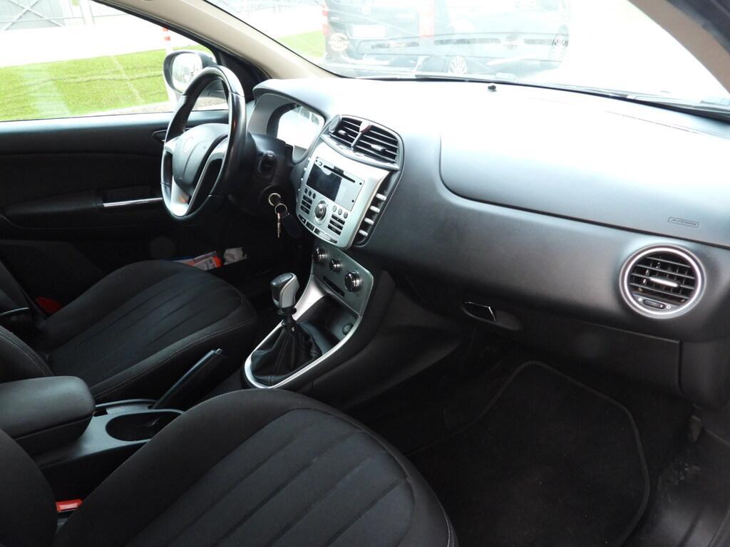 Lancia Delta 1.6 Multijet Platino