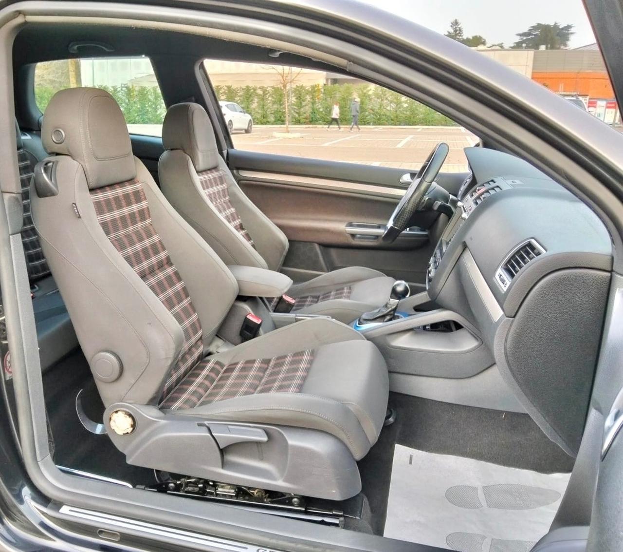 Volkswagen Golf 2.0 16V TFSI 3p. GTI*DSG