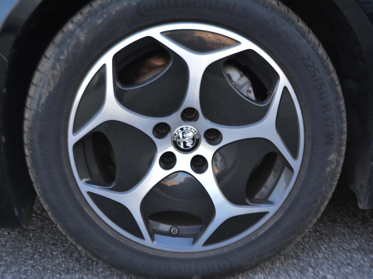 Alfa Romeo Giulia 2.2 turbo 160cv super business at8