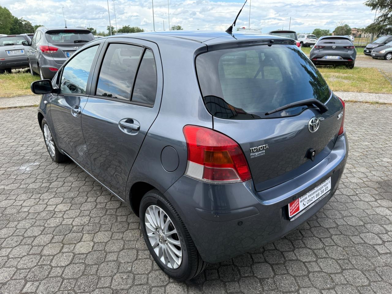 Toyota Yaris 1.3b. - 5p. |75000 KM!|NEOPATENTATI