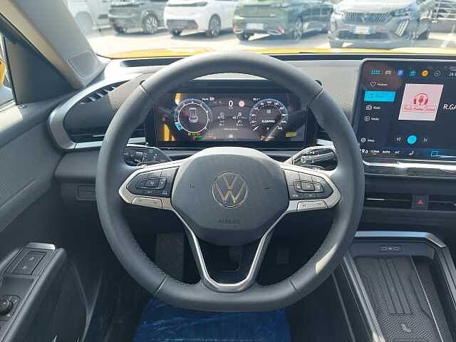 Volkswagen T-Roc 1.5 eTSI ACT DSG Life KM 0