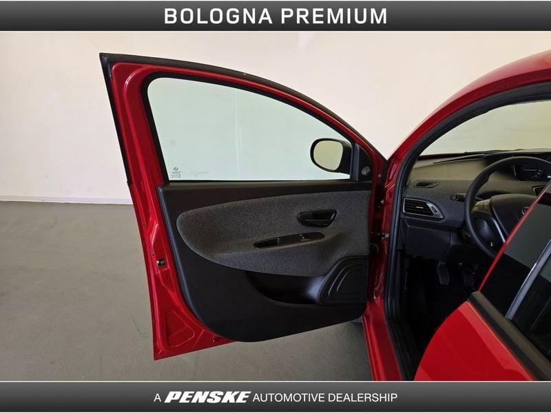 Lancia Ypsilon Ypsilon 1.0 FireFly 5 porte S&S Hybrid Silver