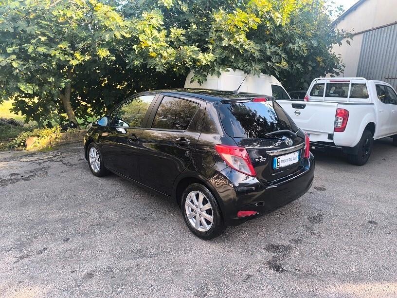 Toyota Yaris 1.4 D-4D 5 porte M-MT CAMBIO AUTOMATICO