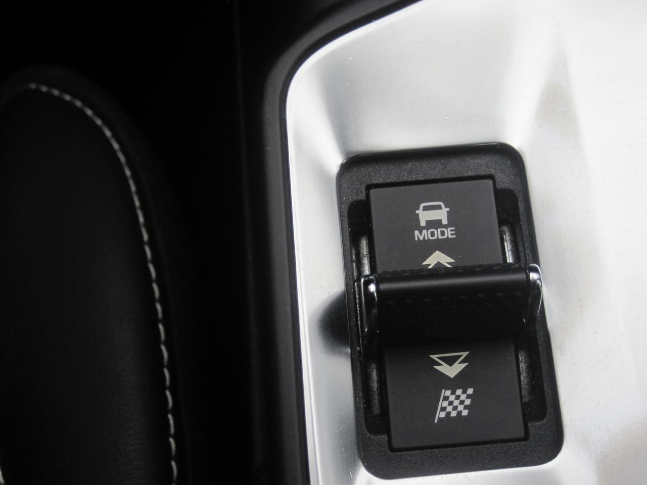 Jaguar E-Pace 2.0D 150 CV AWD aut. R-Dynamic HSE