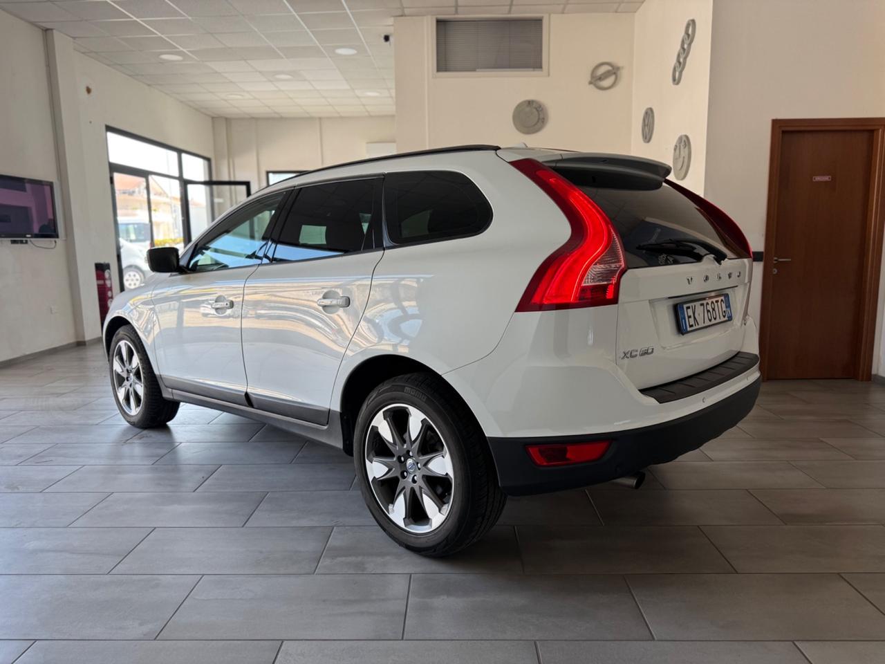 Volvo XC60 D4 Summum