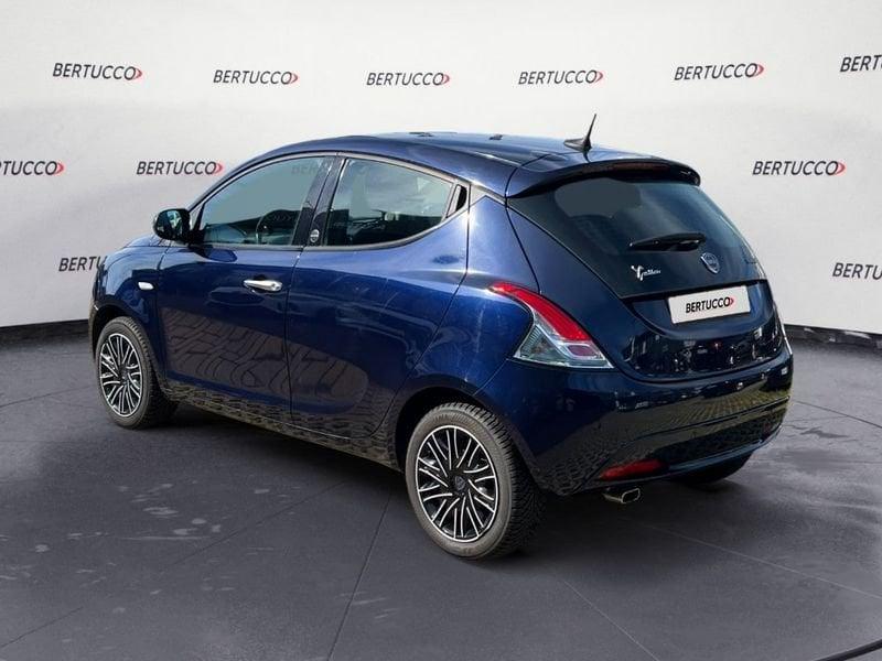 Lancia Ypsilon 3ª serie 1.0 FireFly 5 porte S&S Hybrid Ecochic Gold