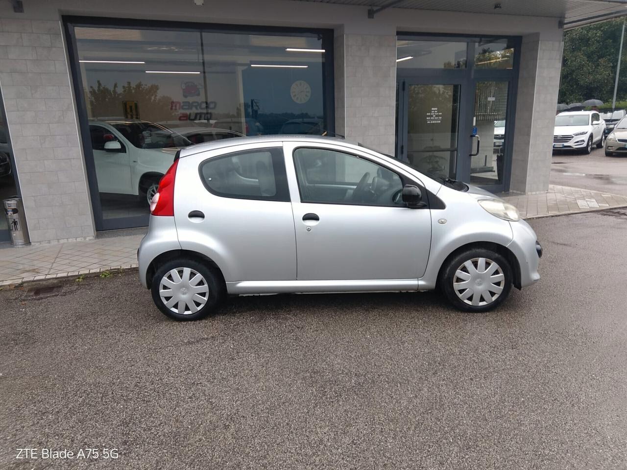 Peugeot 107 1.0 Benzina Neopatentati