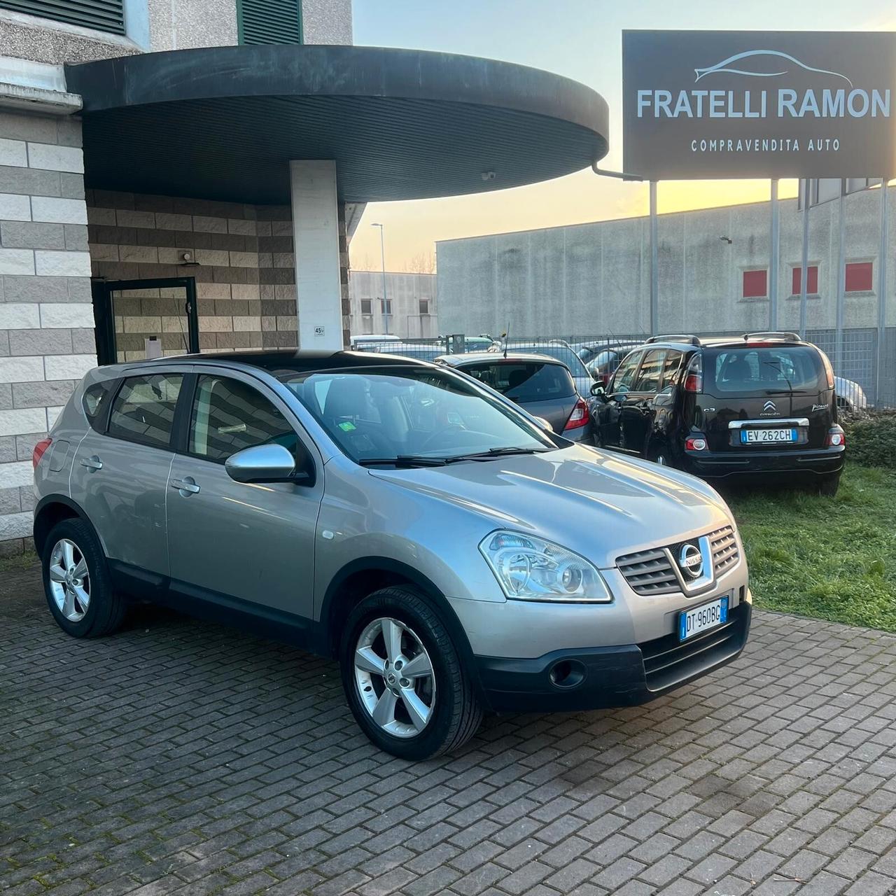 Nissan Qashqai 2.0 dCi DPF 4WD Tekna