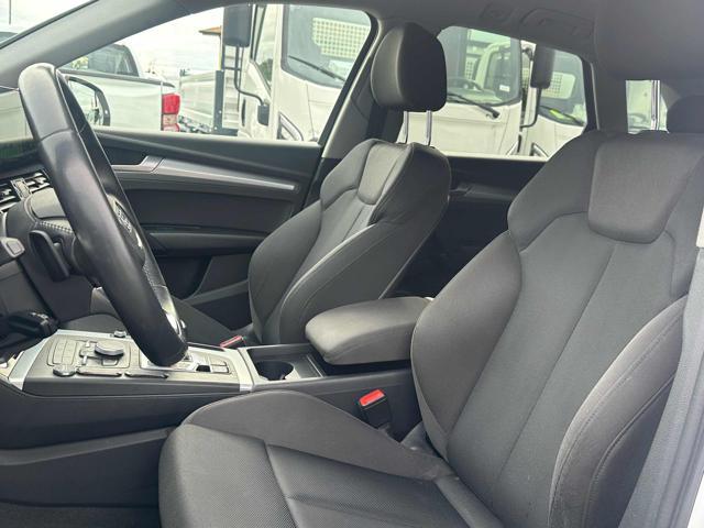 AUDI Q5 40 TDI quattro S tronic Business