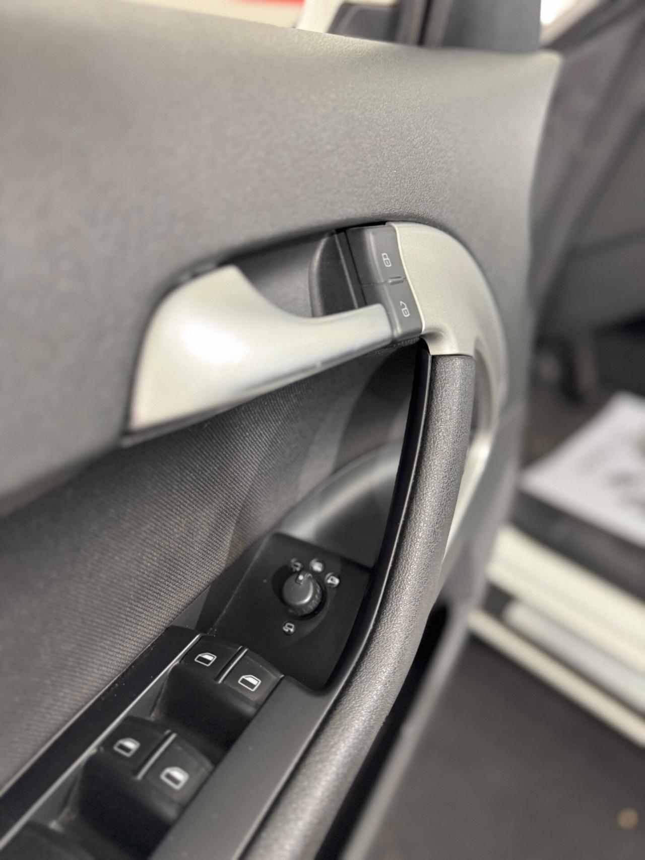 Audi A3 Cabrio 1.9 TDI S-LINE NEOPATENTATI