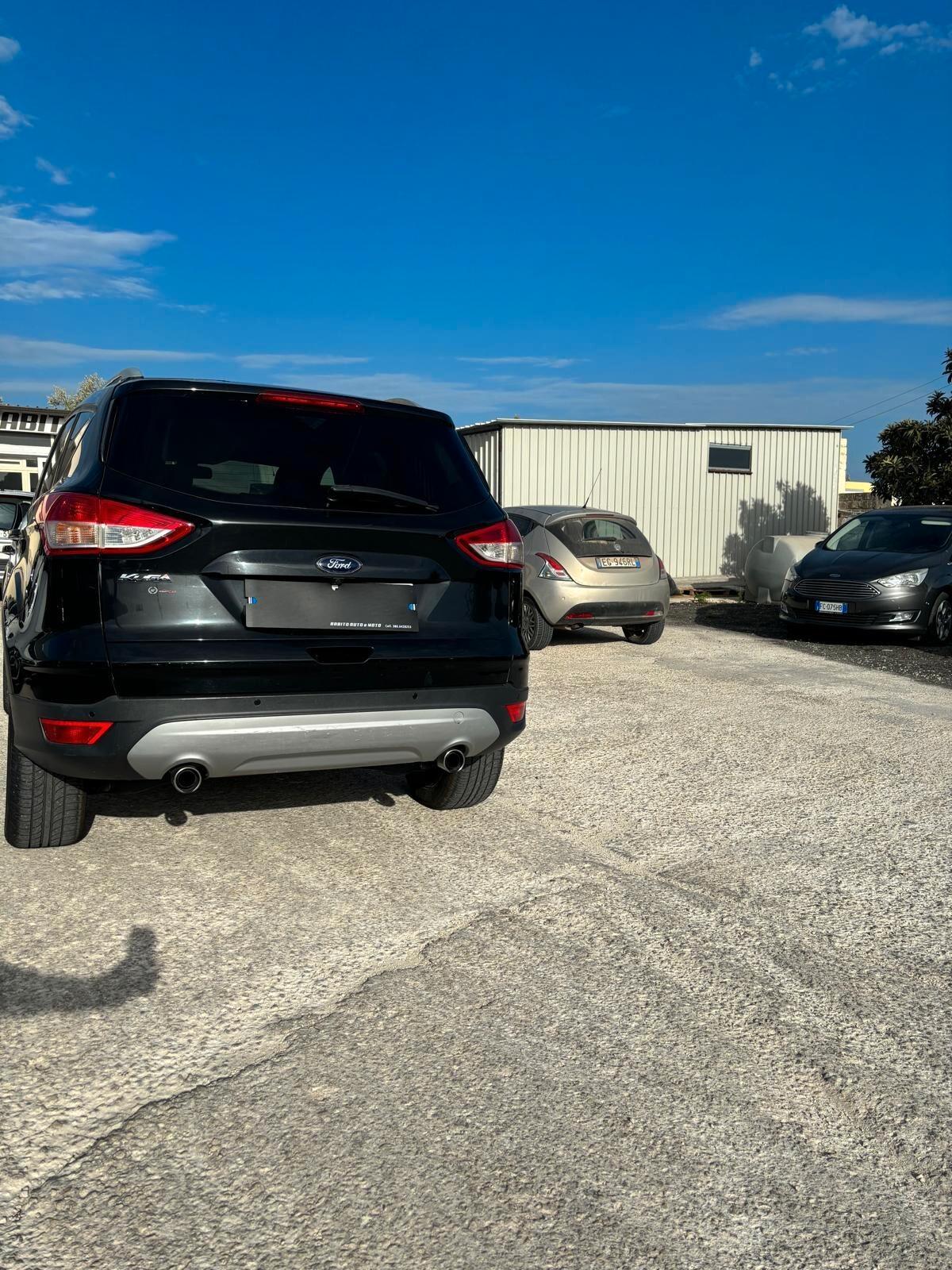 Ford Kuga 2.0 TDCI 140 CV 4WD Powershift Titanium
