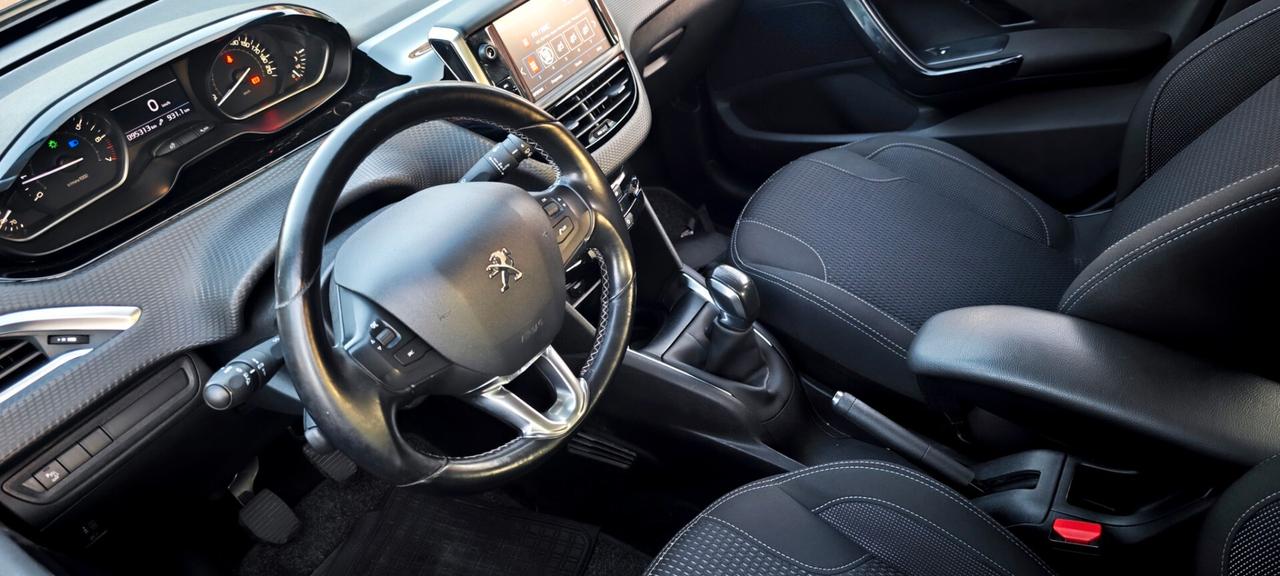 Peugeot 208 PureTech 82 5 porte Allure
