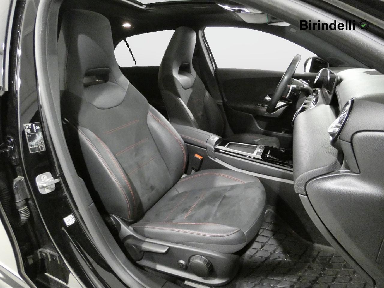 Mercedes-Benz Classe A (W177) - A 180 d Automatic AMG Line Premium