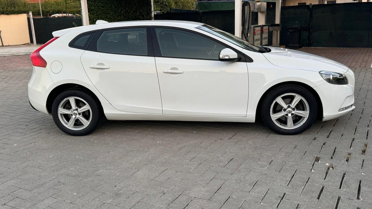 Volvo V40 D2 Kinetic