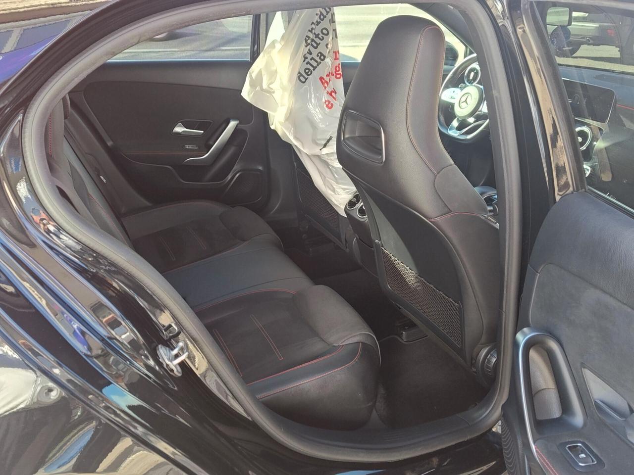 MERCEDES BENZ CLASSE A 180 D 1.5 116 CV AUTOM. PREM. AMG LINE