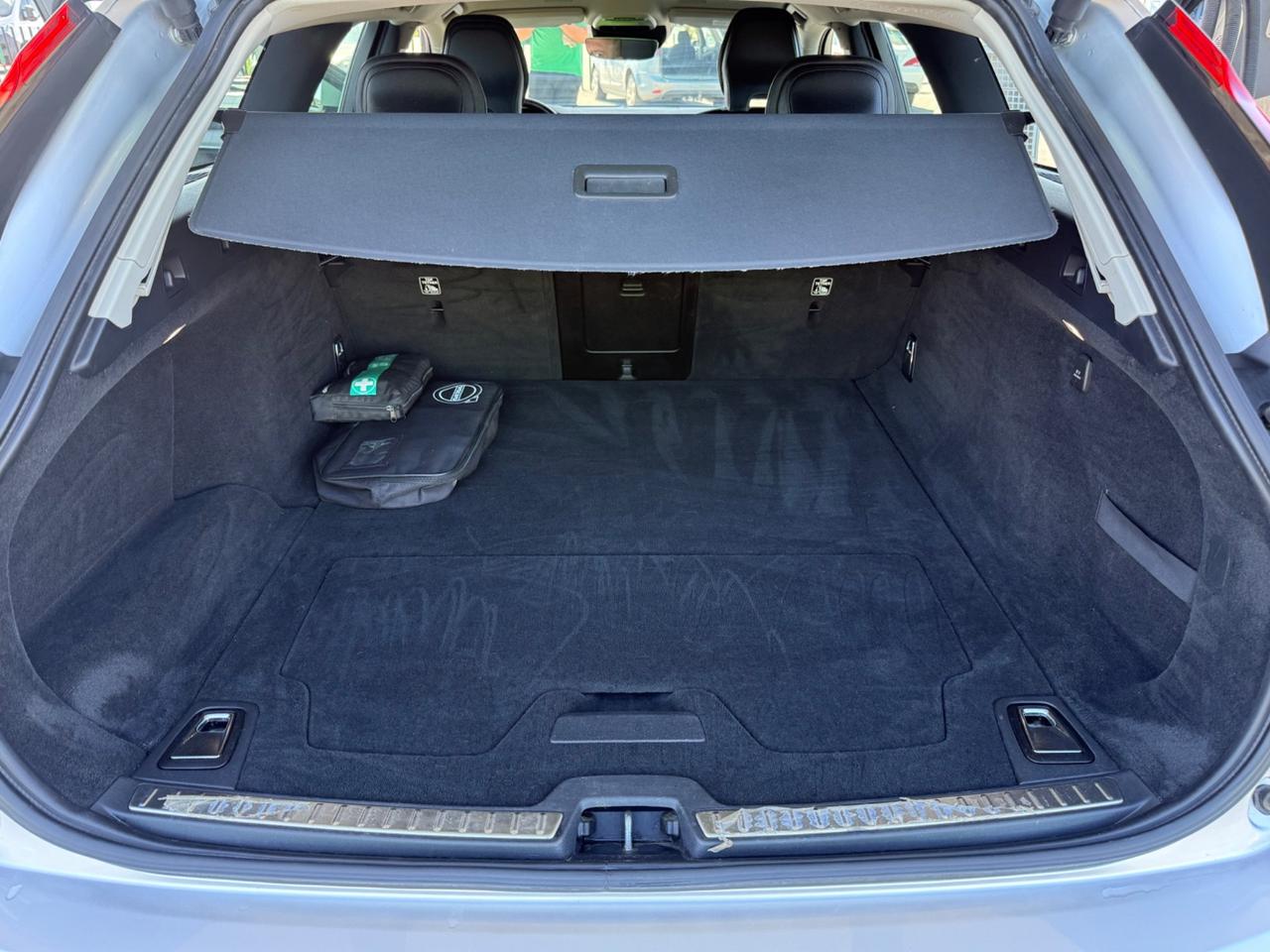 Volvo V90 B4 (d) Geartronic Momentum Business Pro