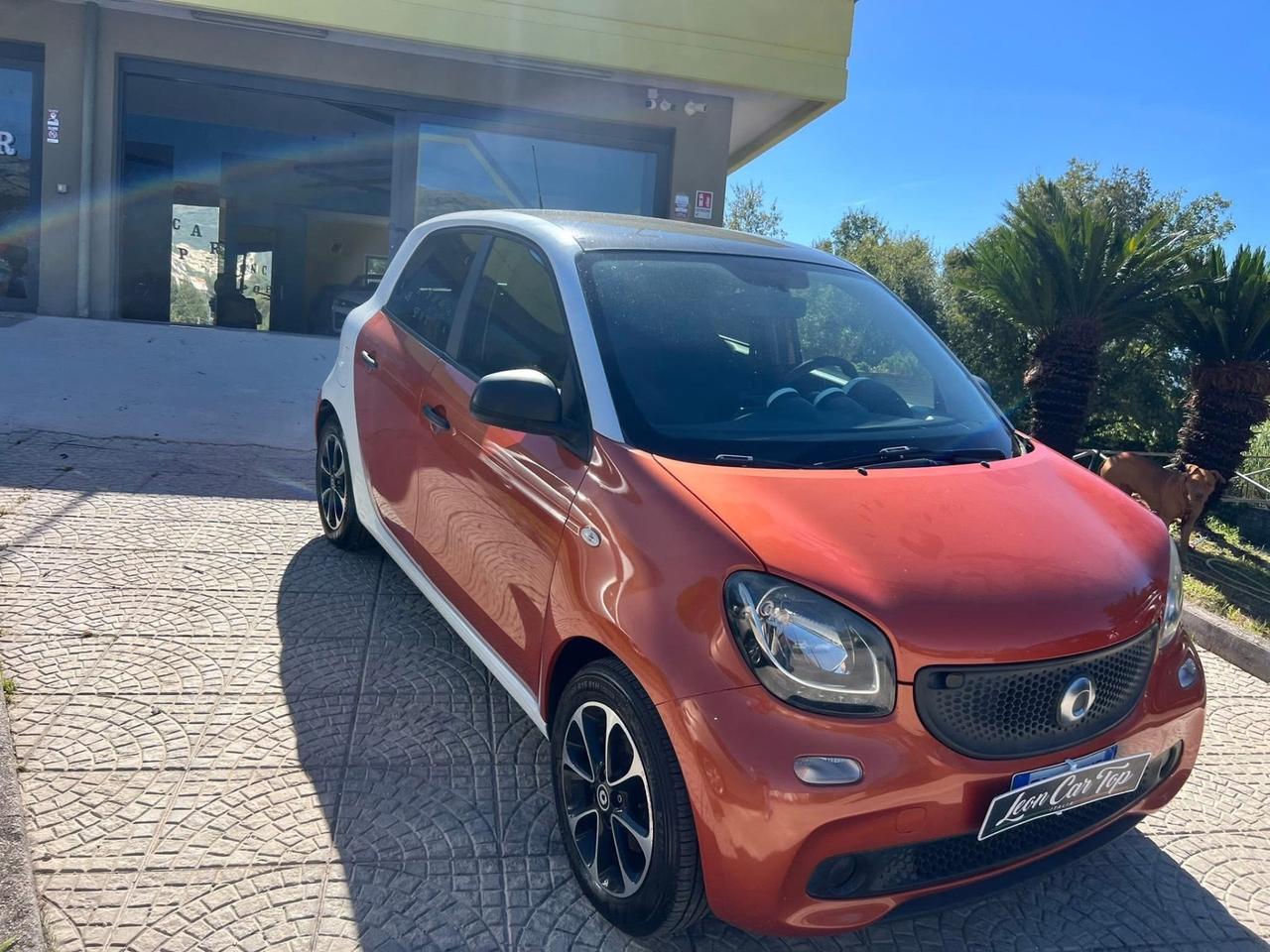 Smart ForFour 60 1.0 benzina garantita 12 mesi tetto in vetro full