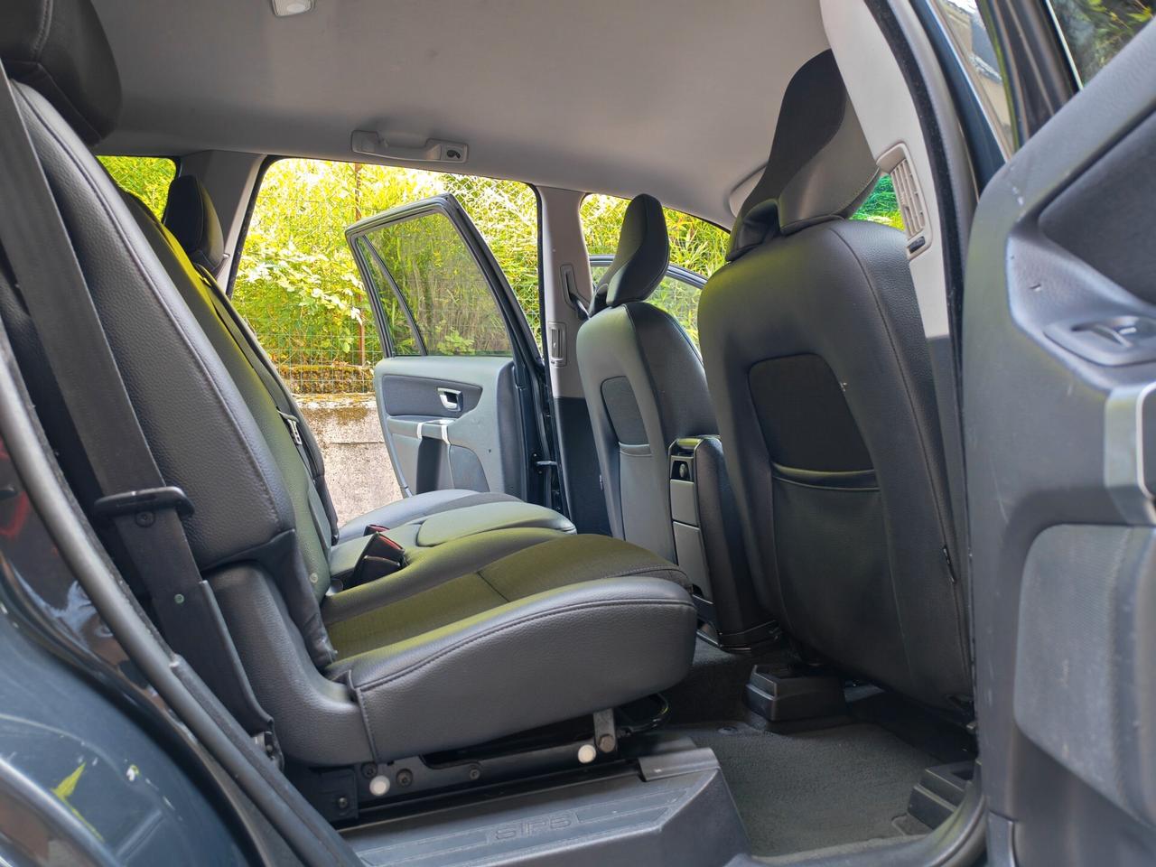 Volvo XC90 2.4 DIESEL 185cv D5 AWD / Unipro